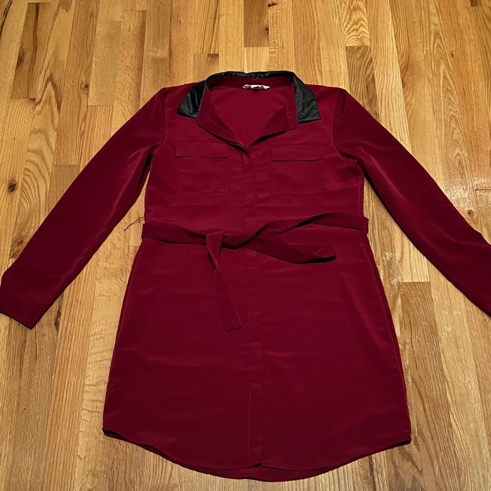 Olive & Oak Burgundy Long Sleeve Dress with Black Collar